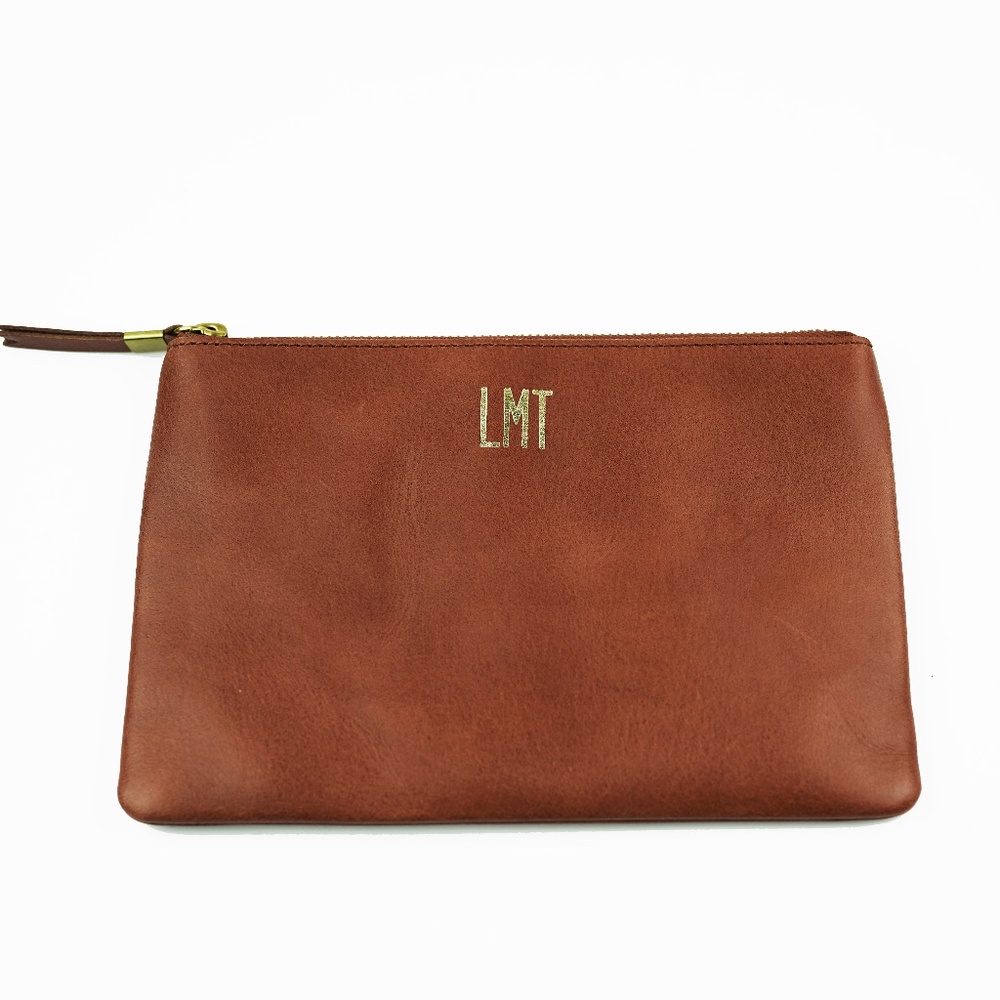 New MADEWELL The Leather Pouch Clutch in English Saddle MONOGRAMMED LMT